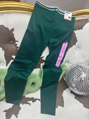 Penn seamless leggings. Small. High waist. Moisture wicking. 24” inseam.